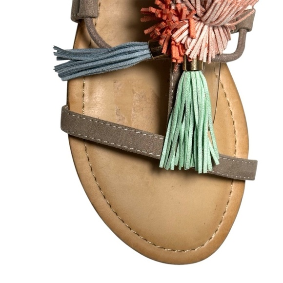 Madden Girl Sofun Lace-Up Gladiator Faux Raffia PomPom Tassel Sandals size 8.5 - Picture 6 of 14